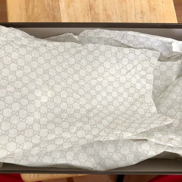 Gucci 83 Red Lace Up Leather Sneakers 8.5G Worn 1X PRICE DROP! - Picture 10 of 10